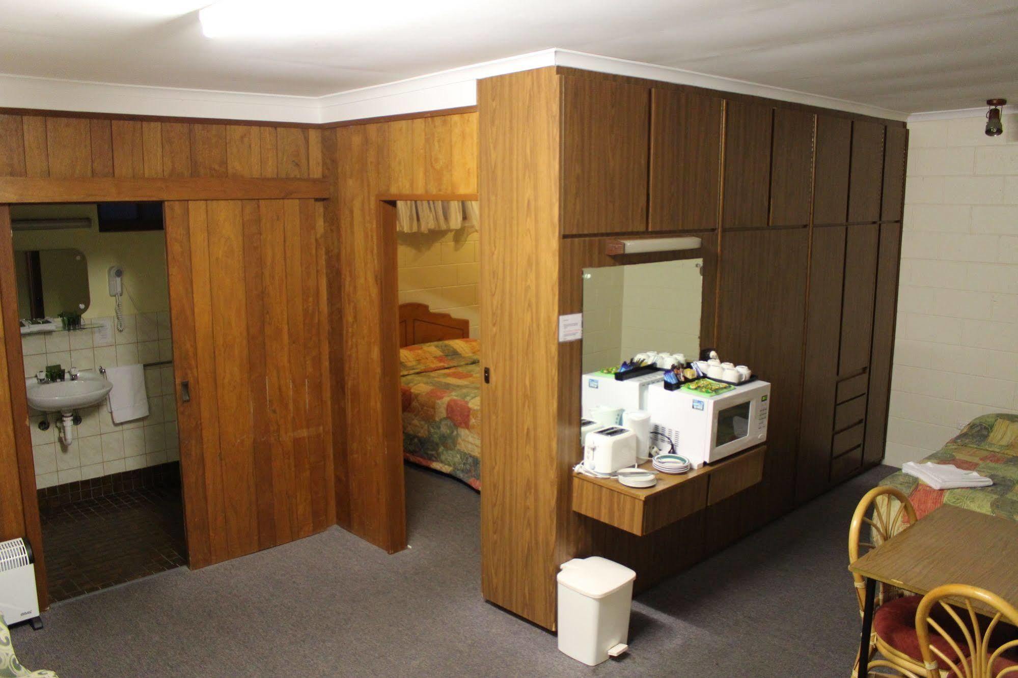 Island Motel Кингскоут Екстериор снимка