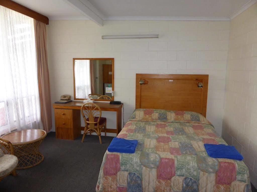 Island Motel Кингскоут Екстериор снимка