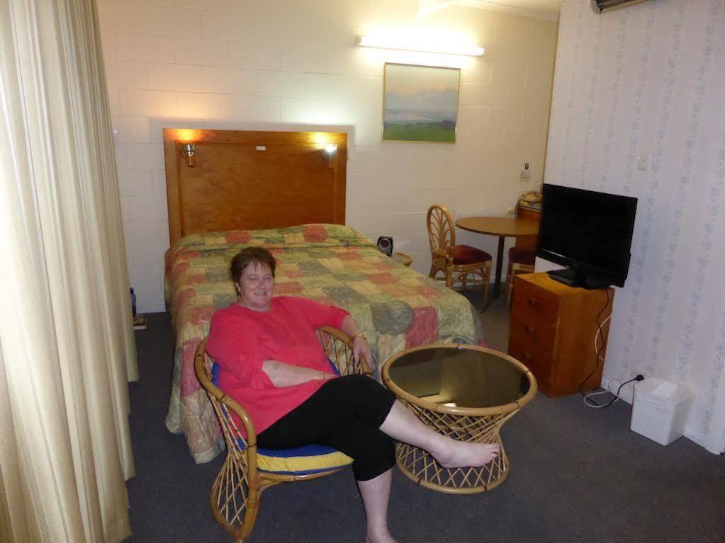 Island Motel Кингскоут Екстериор снимка